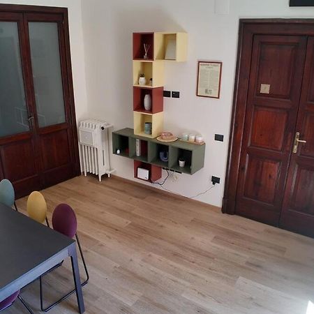Casa Manu Nuovo Appartamento In Centro Storico Benevento Exterior foto